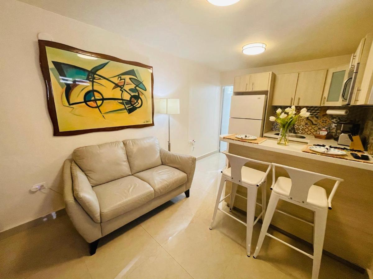 Апартаменты Compact Haven With Private Entrance And Free Parking And Laundry Понсе Экстерьер фото